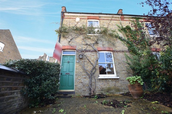 View Full Details for Victoria Terrace, Harrow-On-The-Hill, HA1 3EW