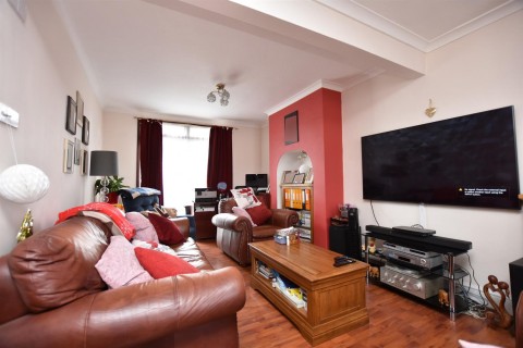 Click the photo for more details of Carlyon Avenue, South Harrow, HA2 8ST