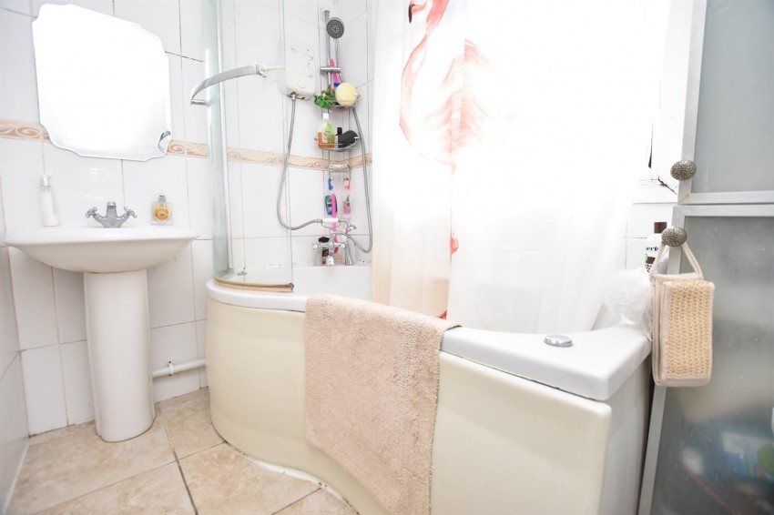 Images for Carlyon Avenue, South Harrow, HA2 8ST