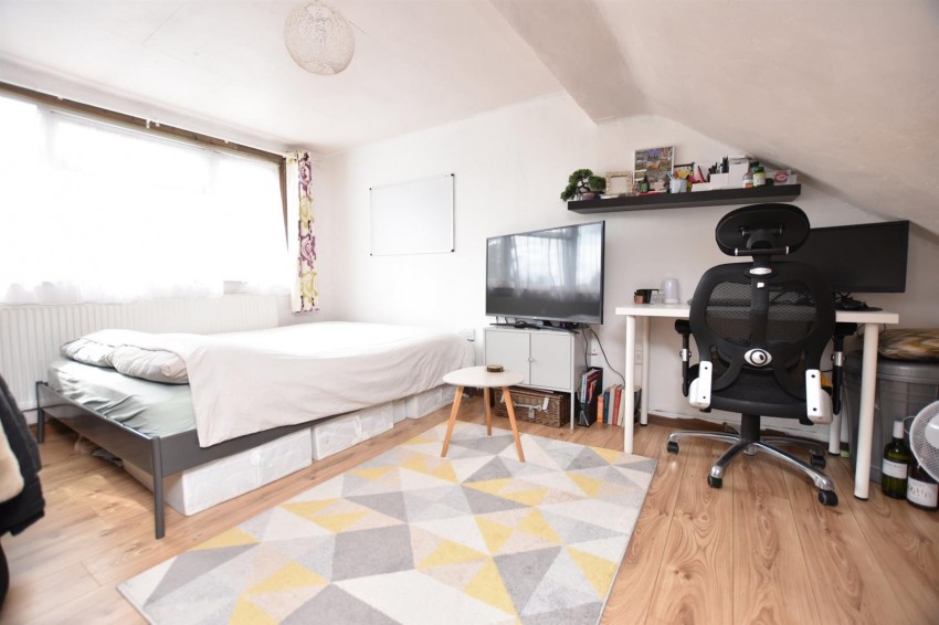 Images for Carlyon Avenue, South Harrow, HA2 8ST