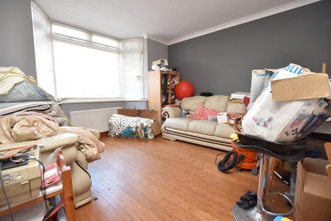 Click the photo for more details of Halsbury Road East, Northolt, UB5 4PY