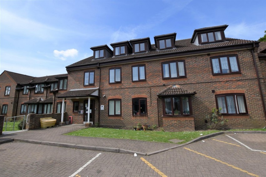 Images for Barnetts Court, Corbins Lane, Harrow, HA2 8EU