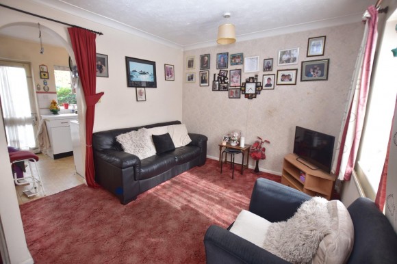 View Full Details for Barnaby Close, Harrow, HA2 8DN