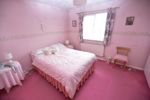 Click the photo for more details of Barnaby Close, Harrow, HA2 8DN