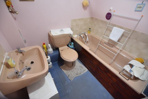 Click the photo for more details of Barnaby Close, Harrow, HA2 8DN