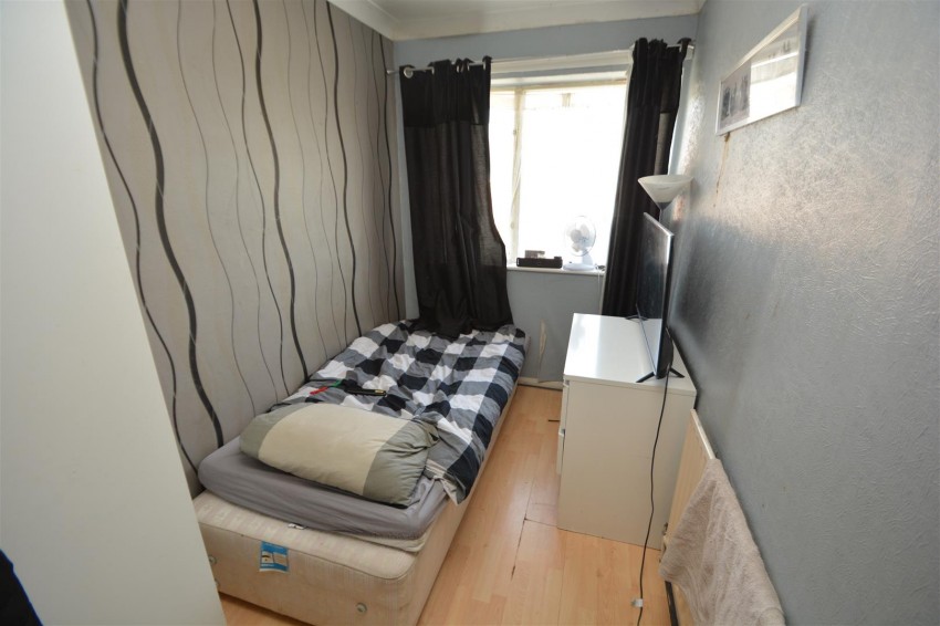 Images for Southwell Avenue, Northolt, UB5 4DY