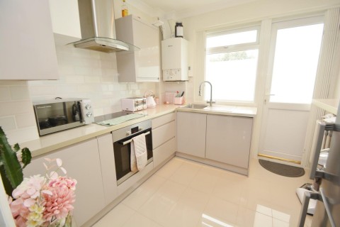 Click the photo for more details of Reading Road, Northolt, UB5 4PQ