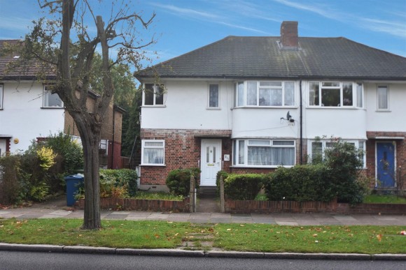 View Full Details for Shaftesbury Avenue, South Harrow, HA2 0AN