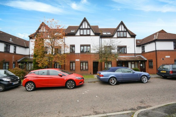 View Full Details for Grovelands Close, Harrow, HA2 8PA