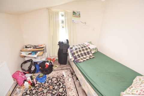 Click the photo for more details of Queens Road, Southall, UB2 5AY