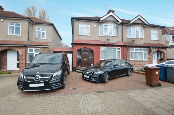 View Full Details for Tregenna Avenue, Harrow, HA2 8QP