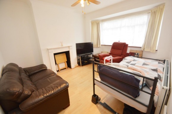 View Full Details for Stuart Avenue, Harrow, HA2 9AZ