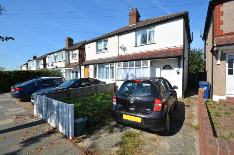 Wood End Gardens, Northolt, UB5 4QL