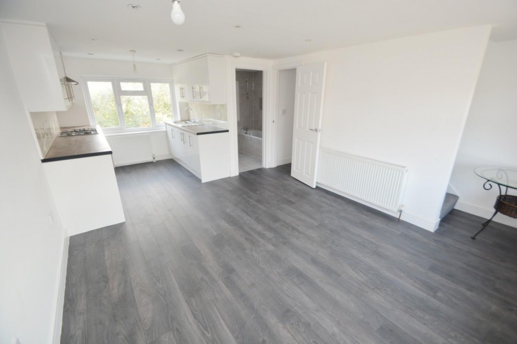 Eastcote Lane, South Harrow, HA2 8RU, 3 bedroom,
