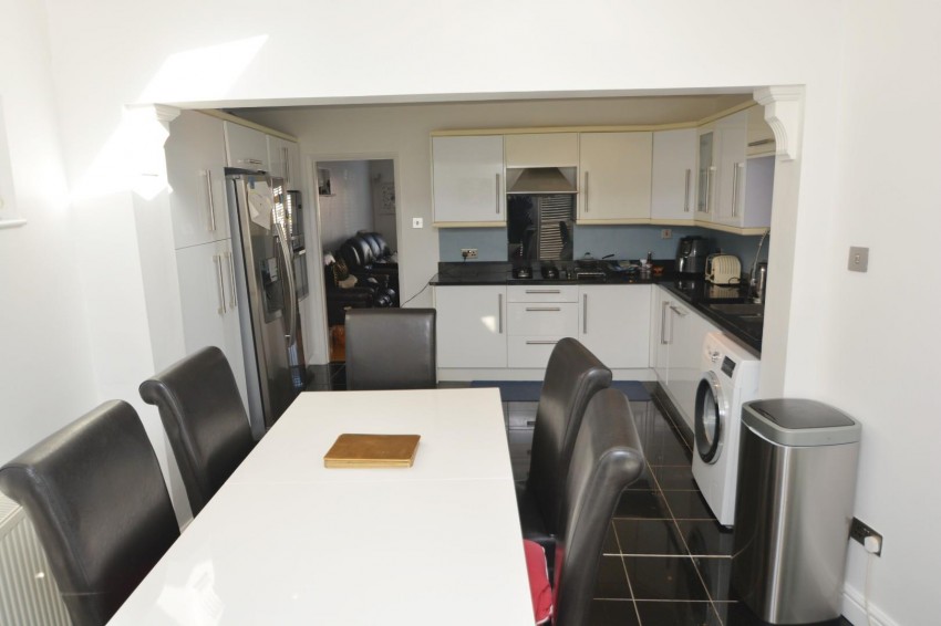 Images for Halsbury Road East, Northolt, UB5 4PY