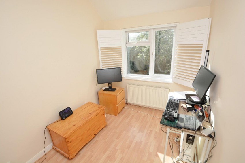 Images for Halsbury Road East, Northolt, UB5 4PY