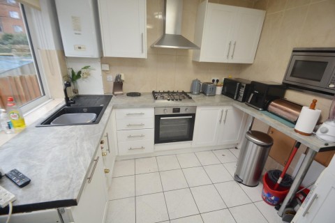 Click the photo for more details of Bruce Road, Wealdstone, Harrow, HA3 5DZ
