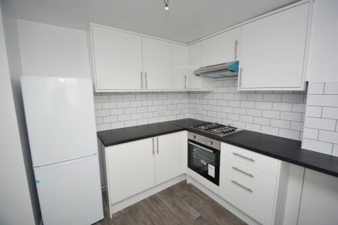 Click the photo for more details of Hindhead Gardens, Northolt, UB5 5NF