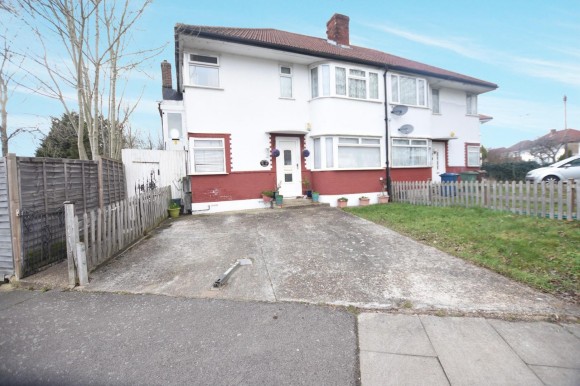 View Full Details for Shaftesbury Avenue, South Harrow, HA2 0AN