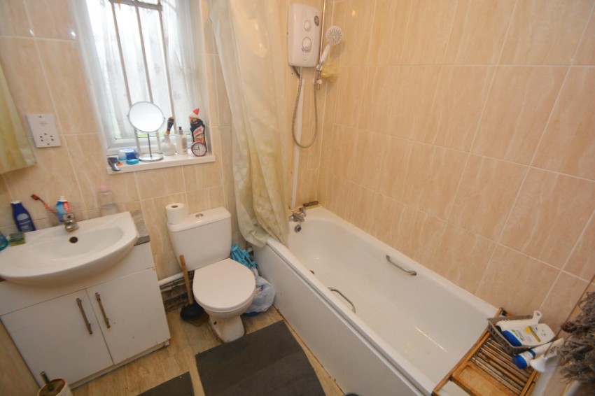 Images for Vicarage Close, Northolt, UB5 5EG