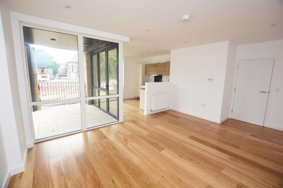View Full Details for St Bernards Gate, Denman Avenue, UB2 4FU