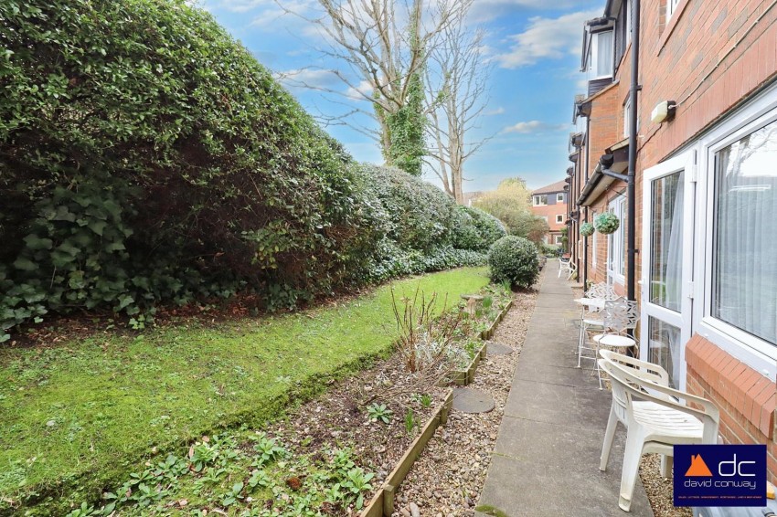 Images for Homecedars House, Elstree Road, Bushey, WD23 1GN