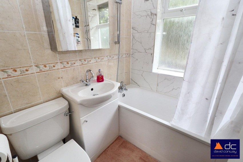 Images for Wood End Gardens, Northolt, UB5 4QH