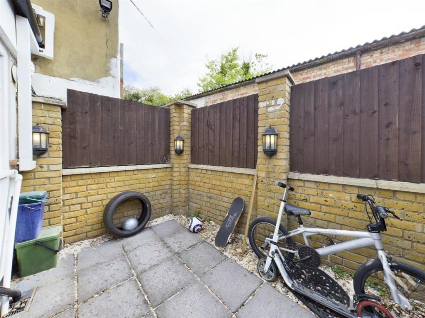 Images for The Cottage, Ealing Road, Northolt, UB5 6AD