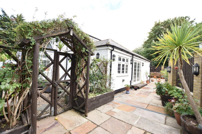 Images for Oak Cottage, Ealing Road, Northolt, UB5 6AA