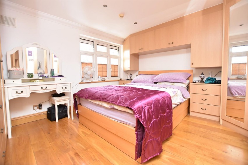 Images for Oak Cottage, Ealing Road, Northolt, UB5 6AA