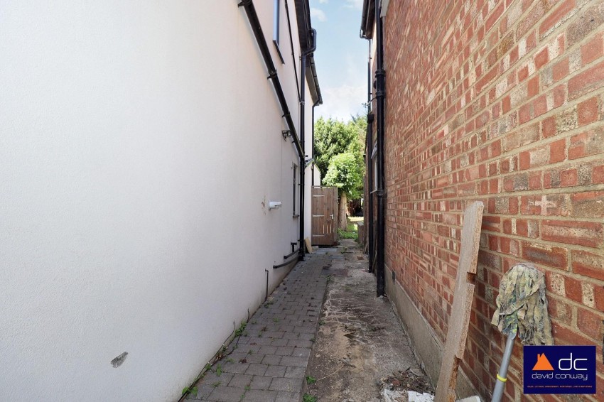 Images for Wood End Gardens Northolt, UB5 4QL