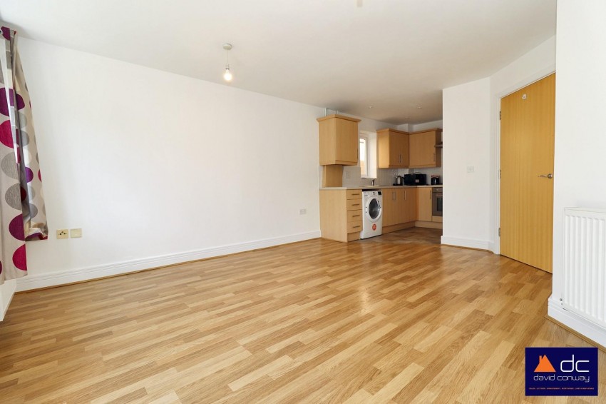 Images for Meadow Gate, Corbins Lane, Harrow HA2 8ET