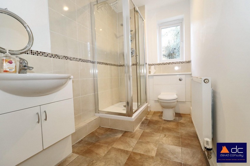 Images for Meadow Gate, Corbins Lane, Harrow HA2 8ET
