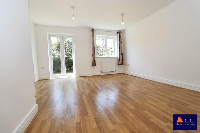 Images for Meadow Gate, Corbins Lane, Harrow HA2 8ET