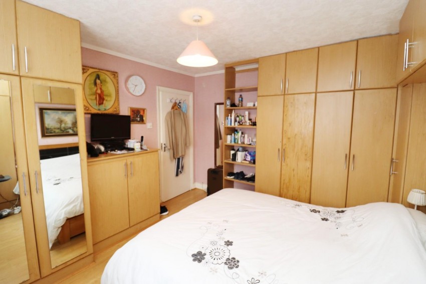 Images for Russell Road, Northolt, UB5 4QS