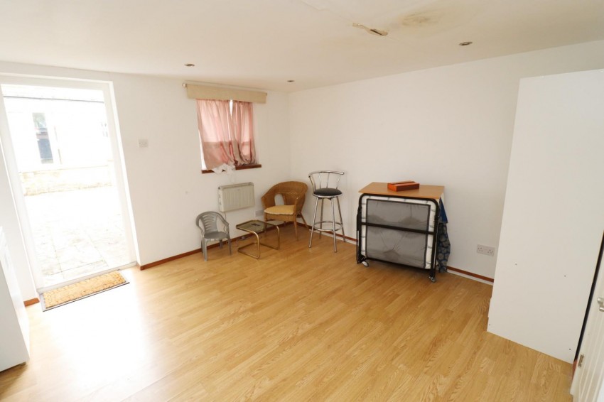 Images for Russell Road, Northolt, UB5 4QS