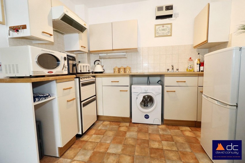 Images for Barnetts Court, Corbins Lane, Harrow, HA2 8EU