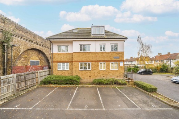 View Full Details for Churchill Court, Roxeth Green Avenue Harrow, HA2 8BA