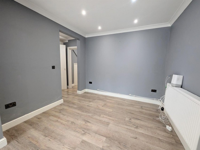 Images for Merton Avenue, Northolt, UB5 4QF