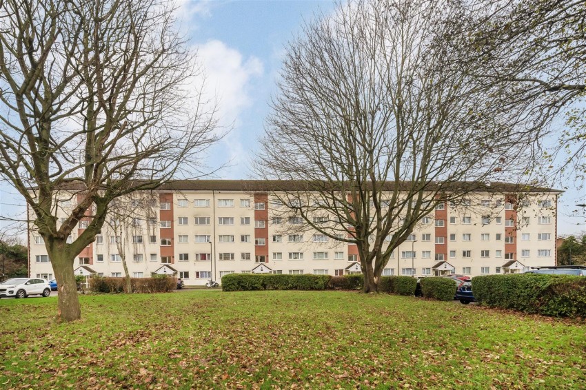 Images for Byron Way, Northolt, UB5 6AZ